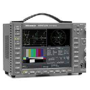 Tektronix WFM5250 Waveform Monitor